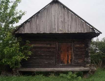 Сохранившийся Петровский амбар.