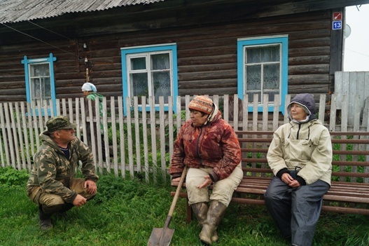 Деревня Малый Нарыс. Беседа с М. Мигурой.